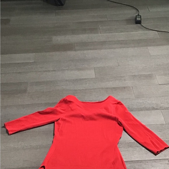 Adrienne Vittadini Red Long Sleeve Top - Picture 1 of 4